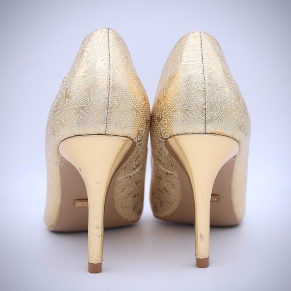 Bebe Saydee Logo Pumps Heels 7.5 Gold Vegan Pointy Toe Shoes Stiletto Classic - Picture 8 of 10